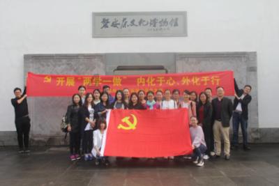 乘客打车去武汉天河机场被司机索要往返高速费,滴滴出行:系违规行为